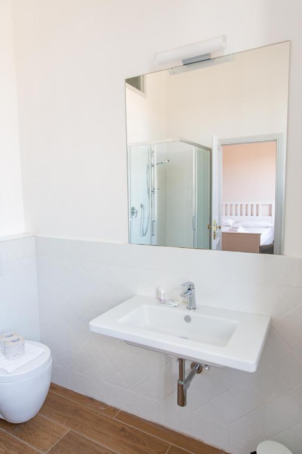 Comfy Apartment Near Fortezza Da Basso Florencia Exterior foto